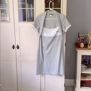 Comfy gray/white tee shirt type dress